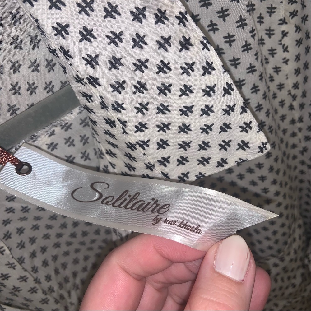 Solitaire Patterned Blouse - Picture 8 of 15